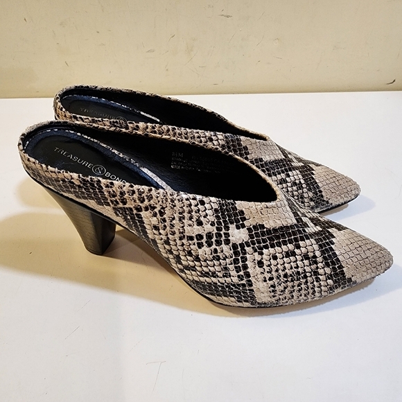 Treasure and Bond snake  Print heeled Mule size 8 1/2 - Picture 2 of 12